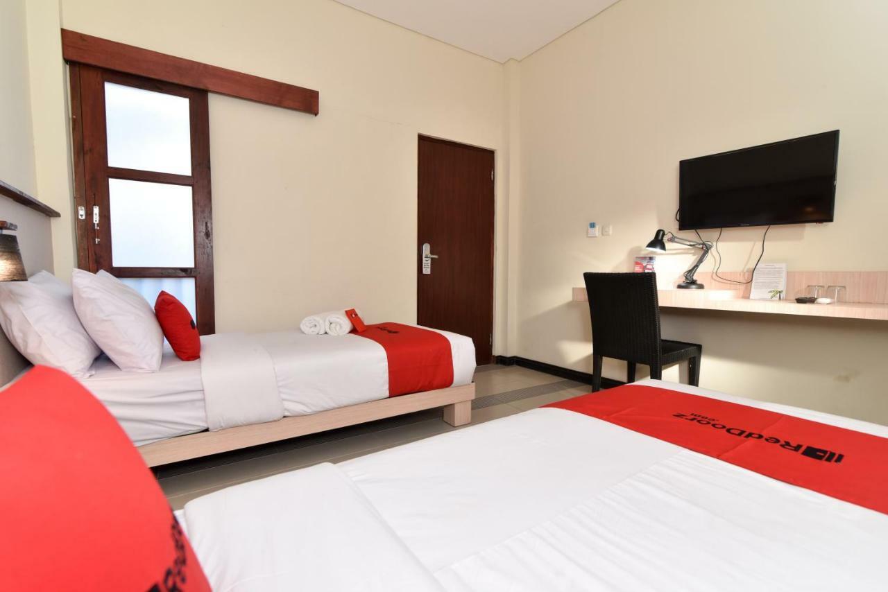 Reddoorz Near Legian Street Hotell Kuta Lombok Eksteriør bilde
