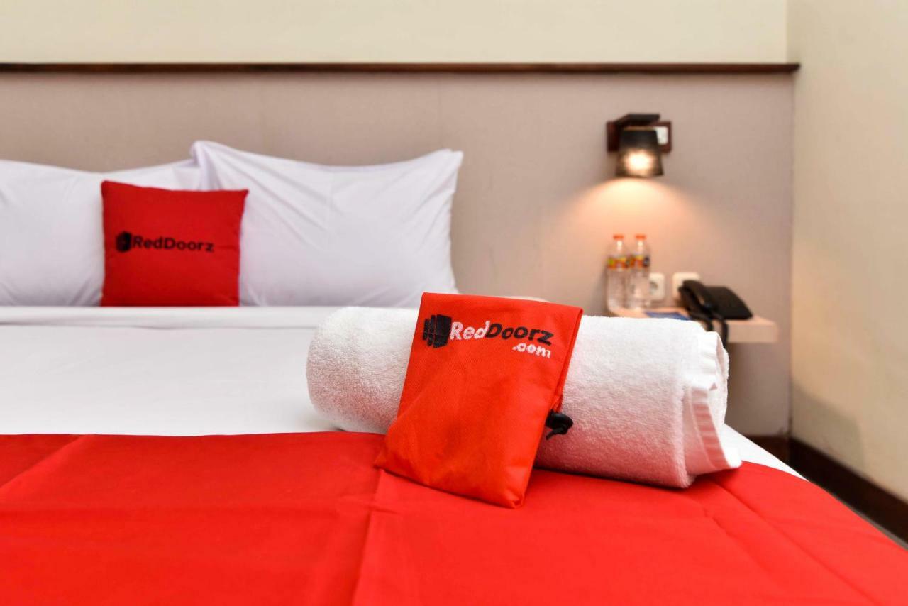 Reddoorz Near Legian Street Hotell Kuta Lombok Eksteriør bilde