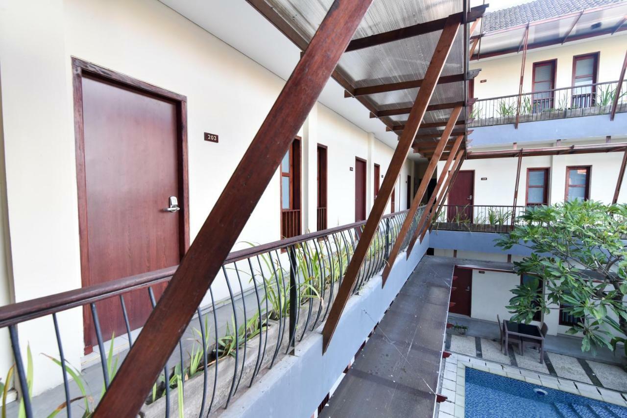 Reddoorz Near Legian Street Hotell Kuta Lombok Eksteriør bilde